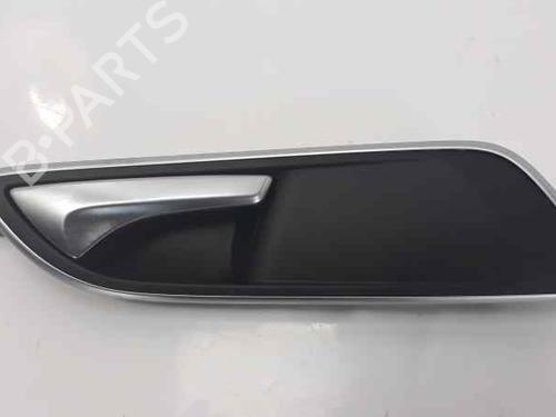 Højre fortil invendig håndtag MERCEDES-BENZ A-CLASS (W176) A 200 CDI / d (176.008) (136 hp) 6832993