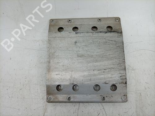 Used Front bumper reinforcement Front bumper reinforcement 37792931 37792931