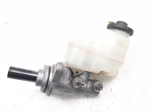 Used Brake master cylinder TOYOTA RAV 4 III (_A3_) [2005-2014]  12397108