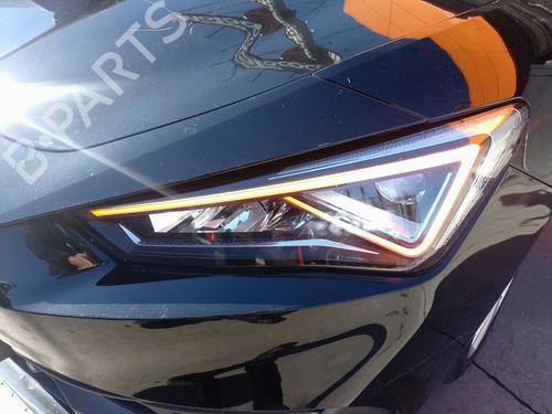 Used Left headlight SEAT LEON Sportstourer (KL8, KLD) 2.0 TDI (150 hp) 30626264