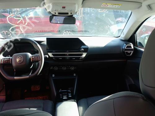 Armrest / Center console CITROËN C4 III (BA_, BB_, BC_) 1.2 PureTech 130 (BAHNSA, BAHNSB) | BP31706094I20