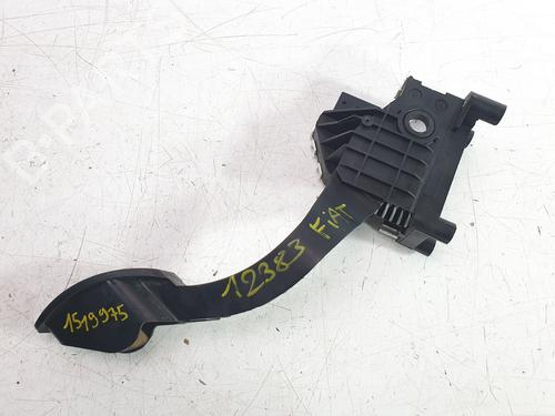 Pedal FIAT 500 C (312_) 1.0 Mild Hybrid (312.AYD1B) (69 hp) 32346711
