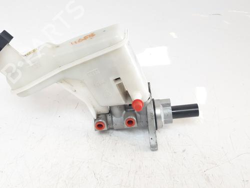 Used Brake master cylinder HYUNDAI ix35 (LM, EL, ELH) [2009-2016]  17728690