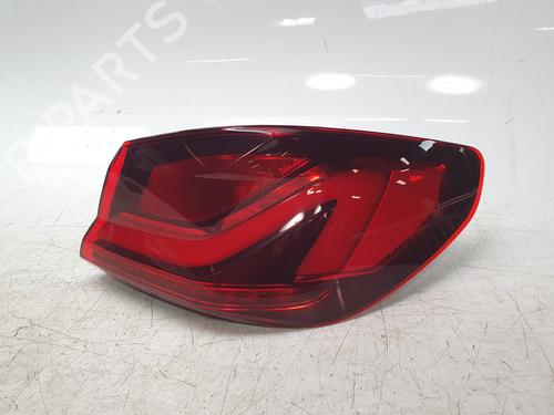 Used Right taillight BMW 1 (F40) 118 d (150 hp) 30353390