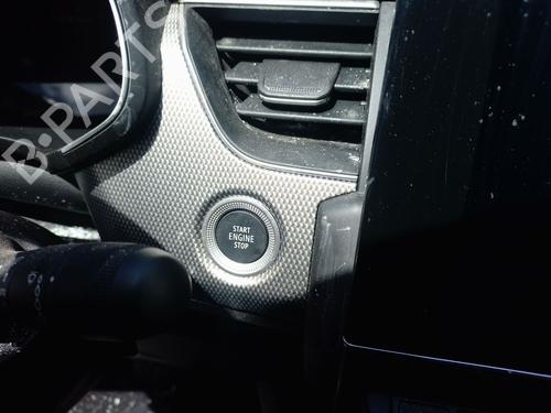 ignition-barrel-renault-arkana-i-lcm_-ldn_-2019-33975219 main image