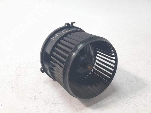 Used Heater blower motor MINI MINI (F56) Cooper SE / Electric (184 hp) 24968821