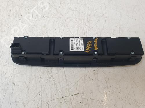 Warning switch MERCEDES-BENZ GLA-CLASS (X156) GLA 200 CDI / d (156.908) | BP23106198I22 