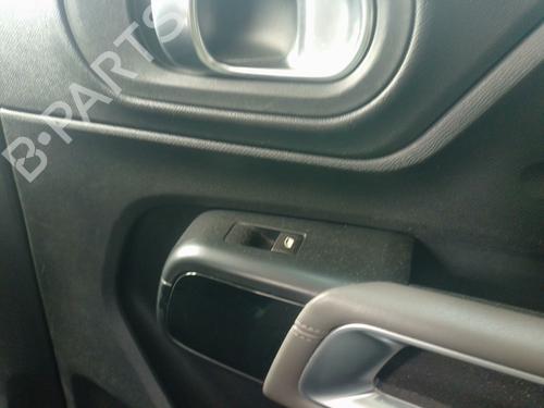 Used Right rear window switch Right rear window switch 39399834 39399834