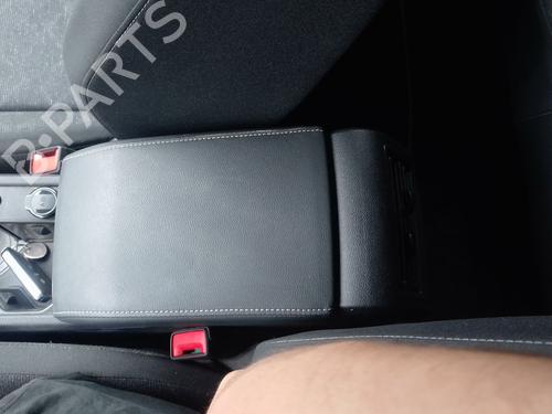 armln-vw-golf-viii-cd1-da1-2019-39552466 main image