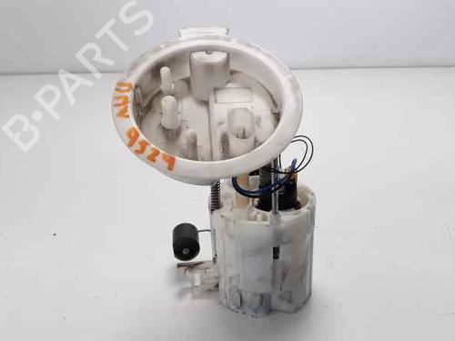 Used Fuel pump BMW 3 Touring (F31) 316 d (116 hp) 3271094