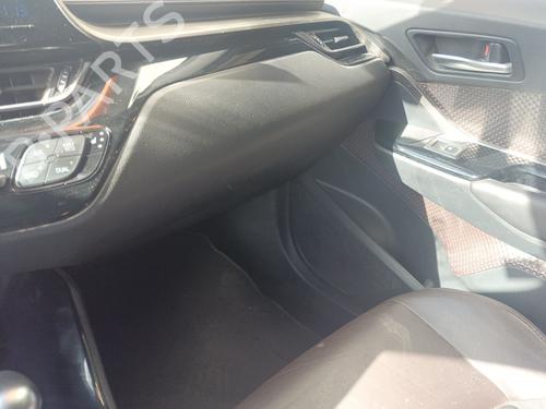 Used Glove box TOYOTA C-HR (_X1_) 1.8 Hybrid (ZYX10_, ZYX11_) (98 hp) 28856254