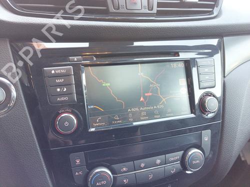 Used Display monitor NISSAN QASHQAI II SUV (J11, J11_) 1.3 DIG-T (140 hp) 24968723