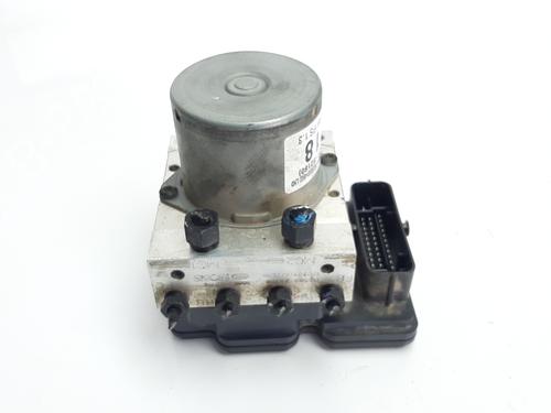 Used ABS pump KIA SOUL II (PS) 1.6 GDI (132 hp) 8667120