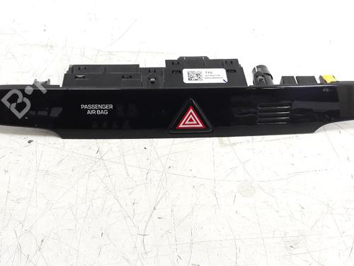 Used Warning switch HYUNDAI TUCSON (TL, TLE) [2015-2023]  10106383