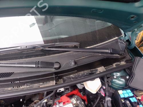 Used Front wiper motor Front wiper motor TOYOTA YARIS (_P21_, _PA1_, _PH1_) 1.5 Hybrid (MXPH10, MXPH11) (116 hp) 33832161 33832161