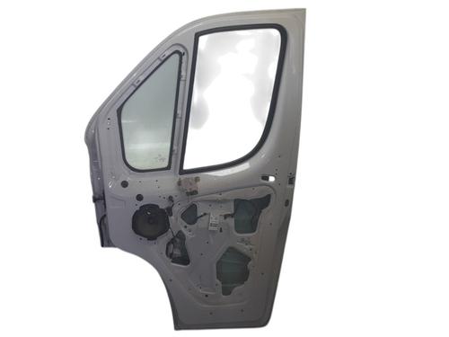 Used Right front door Right front door 33045636 33045636
