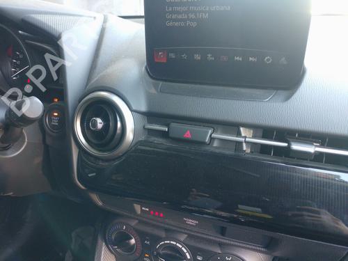 Used Warning switch Warning switch MAZDA 2 Hatchback (DL, DJ) 1.5 SKYACTIV-G (90 hp) 33618921 33618921