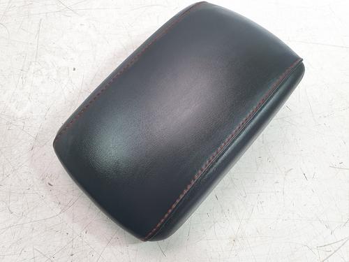 armrest-center-console-mg-mg-zs-suv-azs1-2017-28704409 main image