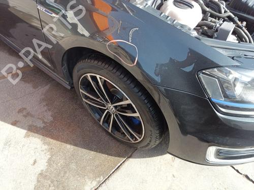 Used Right front shock absorber VW GOLF VII (5G1, BQ1, BE1, BE2) 1.4 GTE Hybrid (204 hp) 25482798