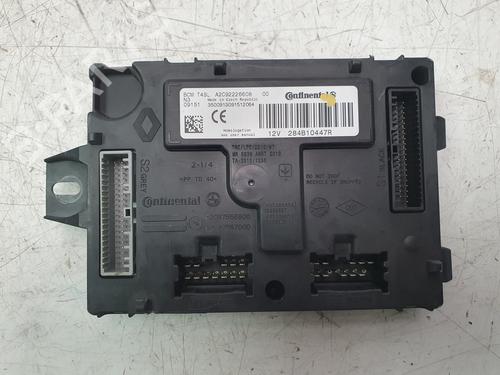 Used Fuse box DACIA SANDERO II TCe 90 LPG (B8M1) (90 hp) 30616445
