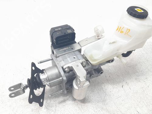 Used Brake master cylinder TOYOTA COROLLA Hatchback (_E21_, _EA1_, _EH1_) [2018-2025]  17386571