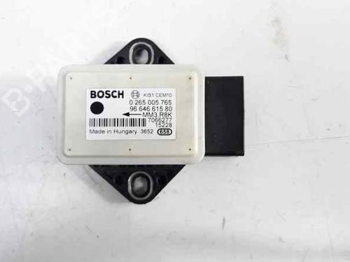 Elektronisk modul PEUGEOT 5008 (0U_, 0E_) 1.6 BlueHDi 120 (120 hp) 4865221