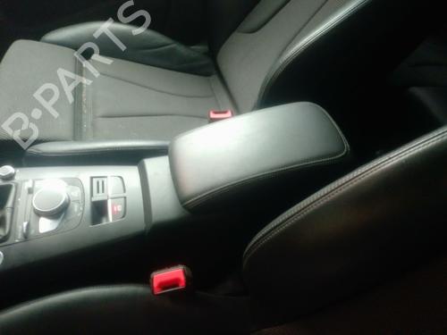 Armlæn AUDI A3 (8V1, 8VK) 1.6 TDI (115 hp) 32066203