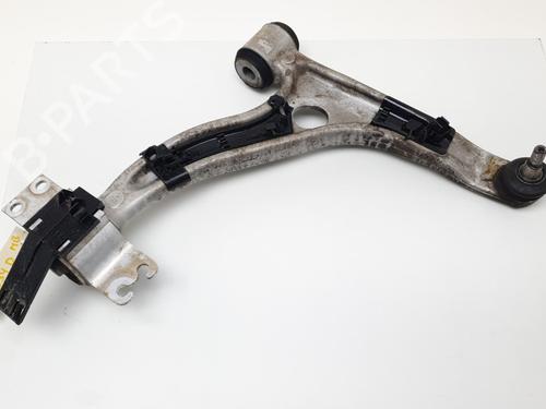 Used Right front suspension arm Right front suspension arm MERCEDES-BENZ GLA-CLASS (X156) GLA 200 CDI / d (156.908) (136 hp) 36562166 36562166