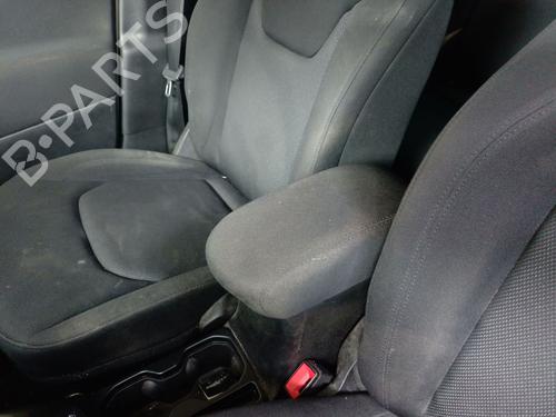 armln-jeep-renegade-suv-bu-b1-bv-2014-37997464 main image
