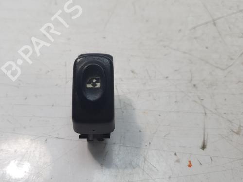 Used Left front window switch RENAULT MEGANE I Classic (LA0/1_) 1.9 dTi (LA1U) (80 hp) 28129067