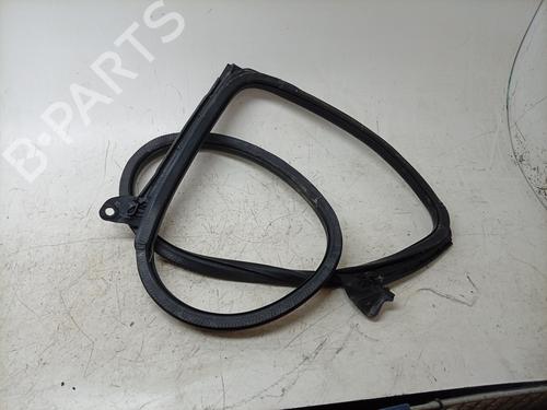 Used Rubber door seal Rubber door seal PORSCHE TAYCAN (Y1A) 4S (Y1ADB1) (530 hp) 38988483 38988483