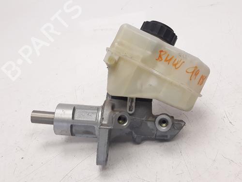 Used Brake master cylinder BMW 3 (E90) 320 d (177 hp) 4833831