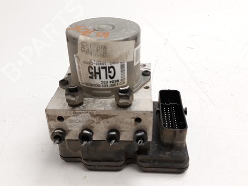 Used ABS pump HYUNDAI i20 II (GB, IB) [2014-2021]  8665549