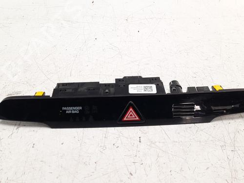 Used Warning switch HYUNDAI TUCSON (TL, TLE) [2015-2023]  15906686