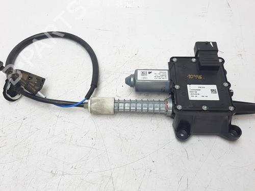 Used Electric handbrake DS DS 4 / DS 4 CROSSBACK (NX_) 1.6 BlueHDi 120 (120 hp) 12347652