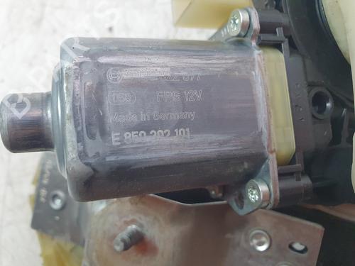 Front left window mechanism SEAT LEON (5F1) 1.5 TSI | BP28605801C22 