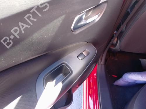 left-rear-window-switch-nissan-juke-f16_-2019-32868116 main image