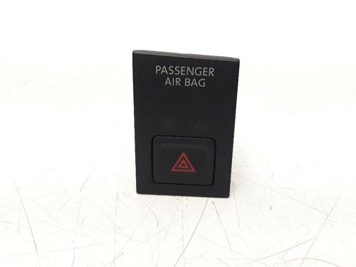 Used Warning switch VW GOLF VII (5G1, BQ1, BE1, BE2) 1.5 TSI (150 hp) 12345063