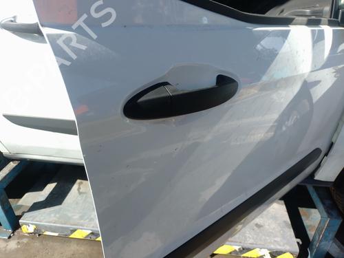 Used Front right exterior door handle Front right exterior door handle 37413989 37413989
