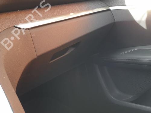 Glove box PEUGEOT 3008 II SUV (MC_, MR_, MJ_, M4_)  | BP22550622C95