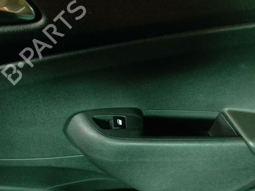 Høyre bak elrute bryter Høyre bak elrute bryter OPEL CROSSLAND X / CROSSLAND (P17, P2QO) 1.2 (75) (110 hp) 34634320 34634320