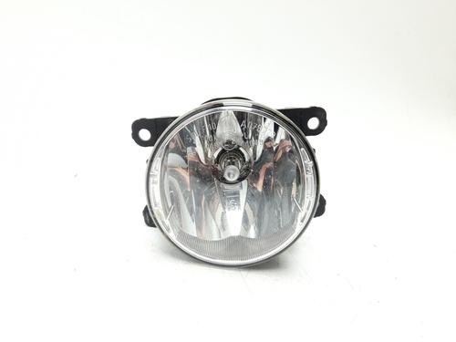 left-front-fog-light-renault-megane-iv-grandtour-k9amn_-2016-33470039 main image