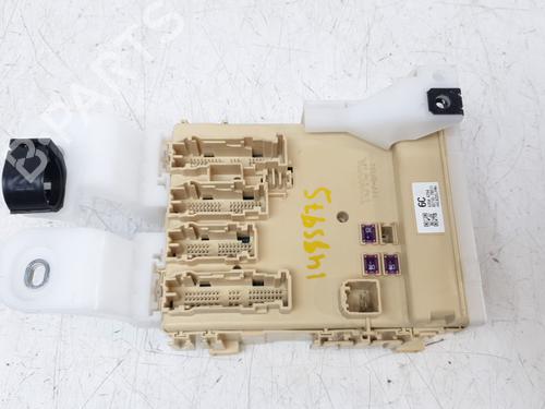 Used Fuse box LEXUS NX (_Z1_) 300h (AYZ10_, AYZ10R) (197 hp) 30686467