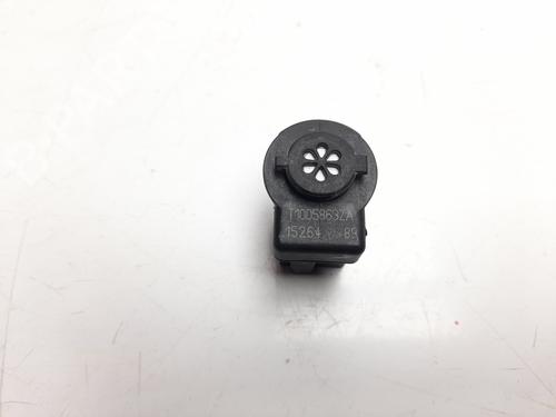 Used Electronic sensor RENAULT KADJAR (HA_, HL_) 1.2 TCe 130 (HLMR) (130 hp) 7229106