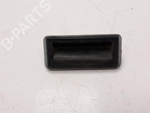 Used Tailgate handle AUDI Q3 (8UB, 8UG) 2.0 TFSI quattro (170 hp) 8657304
