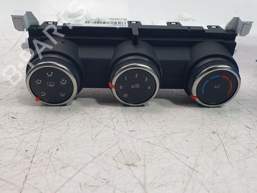 Used Climate control Climate control RENAULT CLIO V (B7_) 1.5 Blue dCi 100 (B7AD) (101 hp) 30947893 30947893