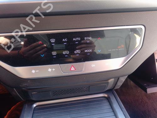 Used Climate control Climate control 37494413 37494413
