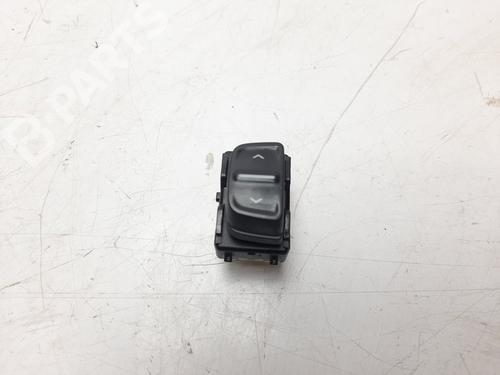 Used Right front window switch Right front window switch DACIA SANDERO II 1.5 dCi (90 hp) 7252943 7252943