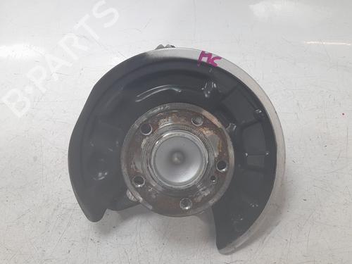 Mozzo posteriore sinistro Mozzo posteriore sinistro MERCEDES-BENZ GLA-CLASS (X156) GLA 180 (156.942) (122 hp) 34440396 34440396
