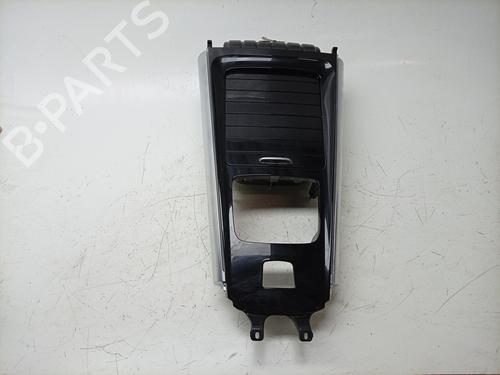 Used Glove box Glove box 37018693 37018693